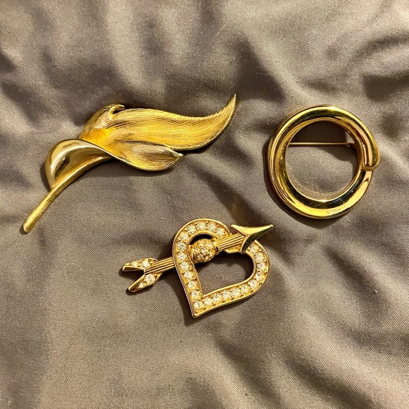 Set of 3 Vintage Pins/Brooches - Picture 1 of 7